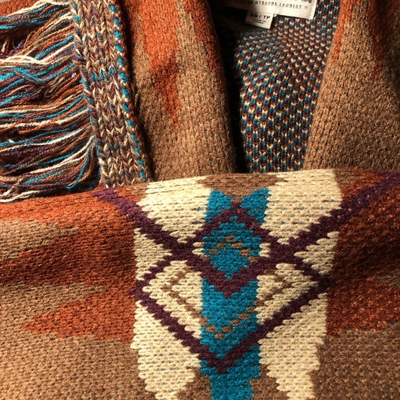 Idyllwind Miranda Lambert Fringed River Run Cardigan Like New - Picture 3 of 6